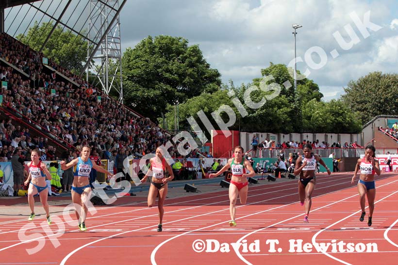 From left to right: Yekaterina Kuzina (Russia), Olesya Povh (Ukraine), Tatjana Lofamakanda Pinto (Germany), Katsiaryna Hanchar (Belarus), Asha Philip (GB) and Ezinne Okparaebo (Norway) 100 metres at the European Athletics Team Championships.